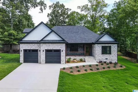 77 Alyssa Ln, Anniston, AL 36207