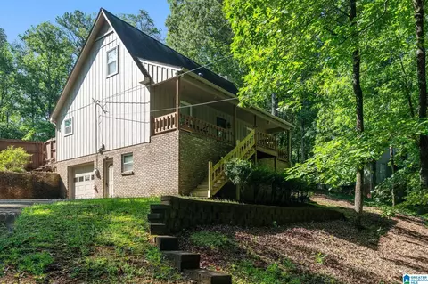 3202 Edenburg Dr, Hueytown, AL 35023