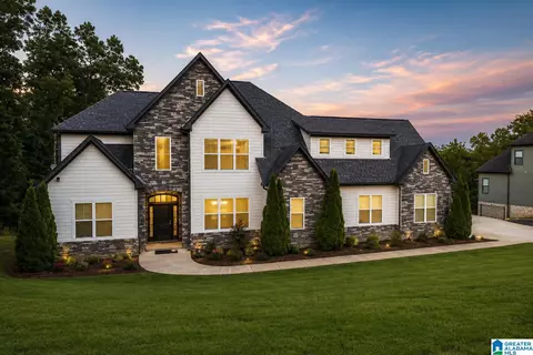 733 Lakeview Crest Dr, Pell City, AL 35128