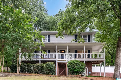 129 S Run Cir, Hoover, AL 35244