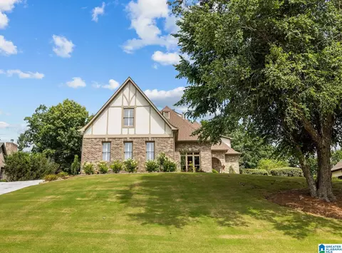 8440 Ledge Cir, Trussville, AL 35173