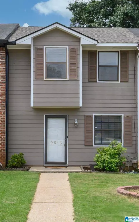 2513 Hampstead Dr, Birmingham, AL 35235