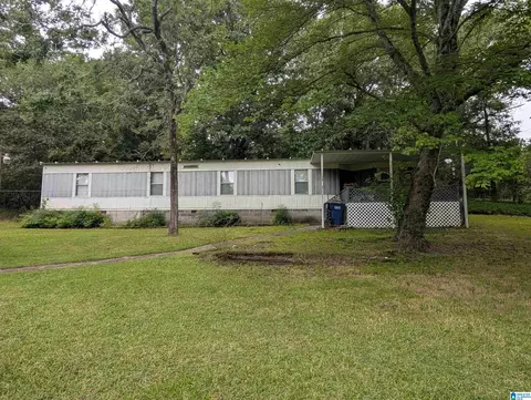 323 Taylors Chapel Rd, Anniston, AL 36201