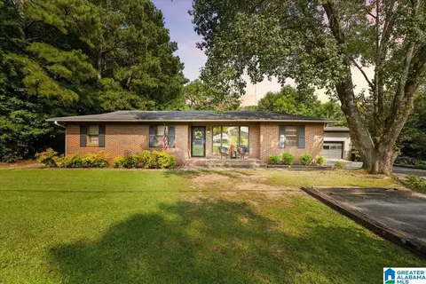 903 Park Ave, Oneonta, AL 35121