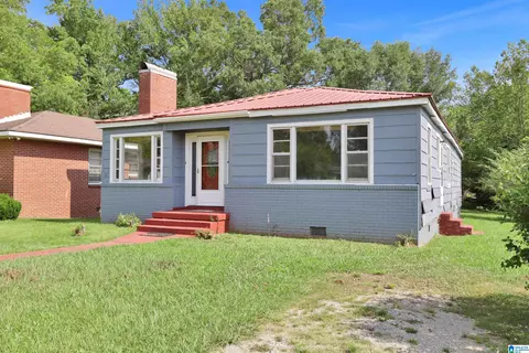 Exterior - 1024 Claxton St, Anniston, AL 36201 photo 3 of 4