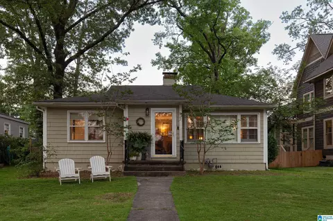 527 Cliff Pl, Homewood, AL 35209
