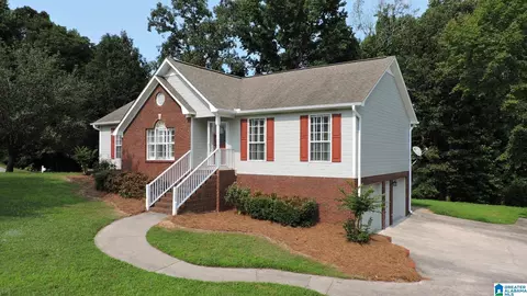 1223 Cinder Cir, Warrior, AL 35180