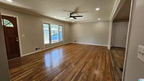 Living - 422 W 45th St, Anniston, AL 36206 photo 1 of 3