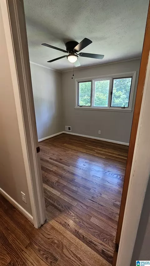 Bedroom - 422 W 45th St, Anniston, AL 36206 photo 2 of 5
