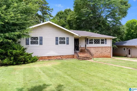 1905 Longview Dr, Hueytown, AL 35023