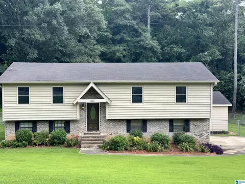 2006 1st Ave W, Alabaster, AL 35007
