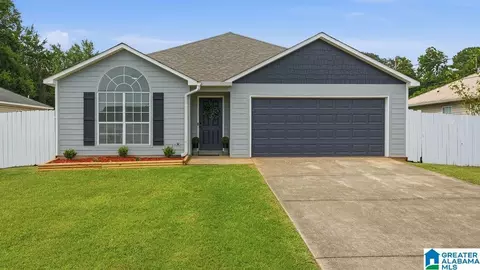 98 Dexter Ave, Hueytown, AL 35023