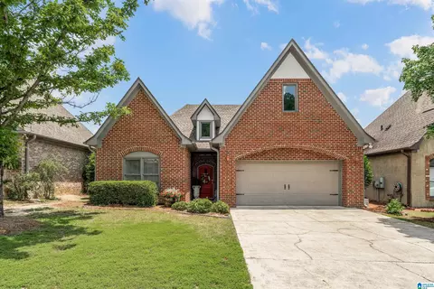 1125 Overlook Dr, Trussville, AL 35173