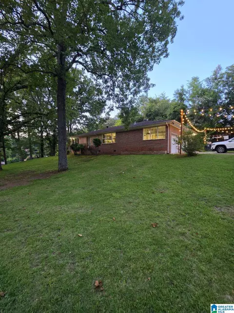 1327 Champaign Ave, Anniston, AL 36207