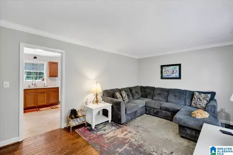 617 Dogwood Dr, Birmingham, AL 35206