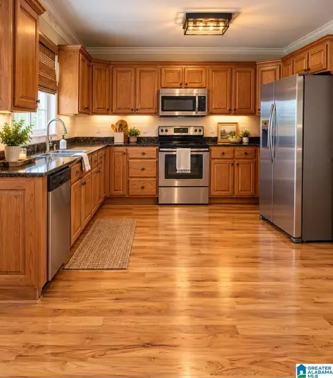 Kitchen - 3606 Hicks Rd, Oneonta, AL 35121 photo 1 of 2