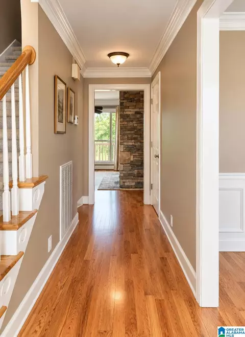 Entry Way - 3606 Hicks Rd, Oneonta, AL 35121 photo 1 of 4