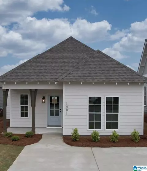 1091 Woodland Cir, Opelika, AL 36801