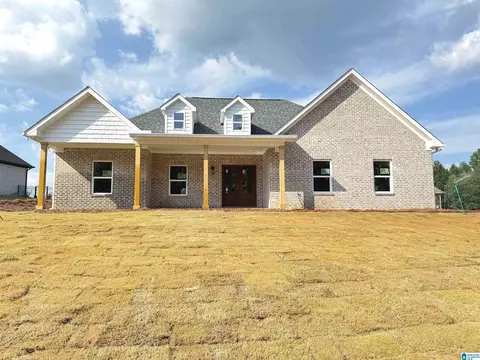 104 Edgewater Dr, Odenville, AL 35120