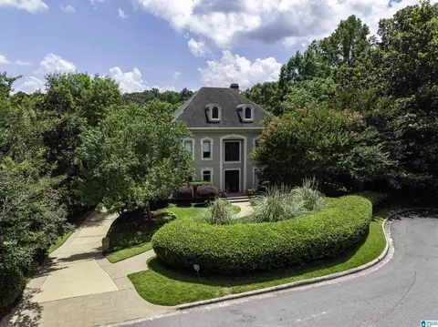 2209 Sterlingwood Dr, Birmingham, AL 35216