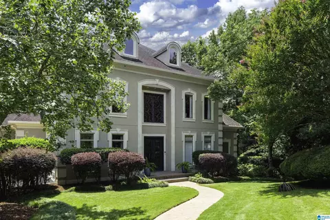 2209 Sterlingwood Dr, Birmingham, AL 35216