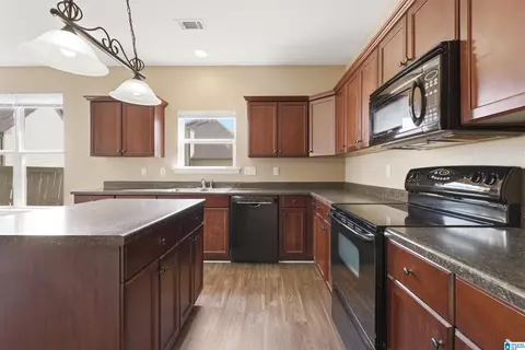 2304 Dunbar Cir, Moody, AL 35004