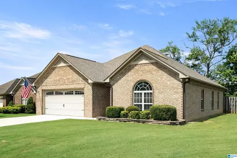 186 Glen Oaks Cir, Glencoe, AL 35905