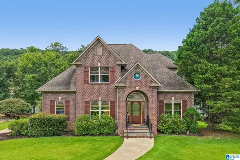 1097 Long Leaf Lake Dr, Helena, AL 35022