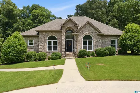 6717 Clear Creek Cir, Trussville, AL 35173