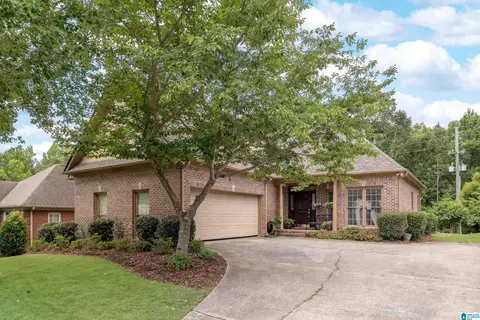116 Greystone Glen Dr, Birmingham, AL 35242
