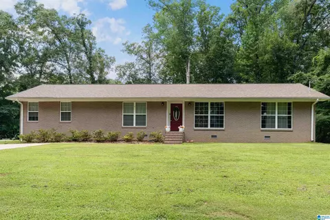 139 1st St N, Centreville, AL 35042
