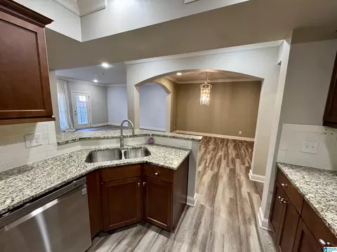3038 Massey Rd #302, Vestavia Hills, AL 35216