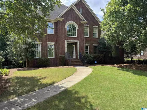 4925 Reynolds Ln, Vestavia Hills, AL 35242