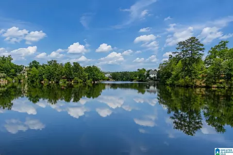 4925 Reynolds Ln, Vestavia Hills, AL 35242