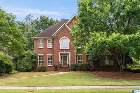 4925 Reynolds Ln, Vestavia Hills, AL 35242