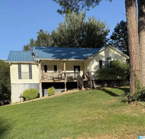 390 Oakhalla Rd, Hayden, AL 35079