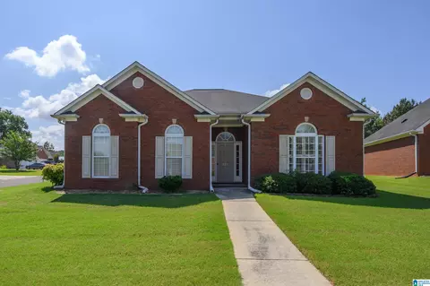 225 Ashford Dr, Gardendale, AL 35071