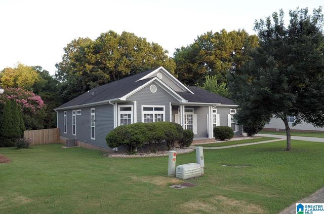 8651 Dover Dr, Leeds, AL 35094