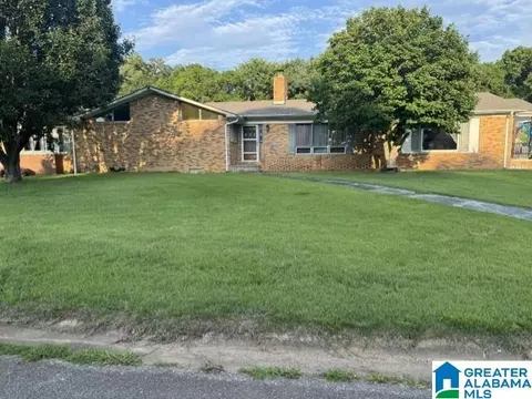 6237 Cane Creek Dr, Anniston, AL 36206