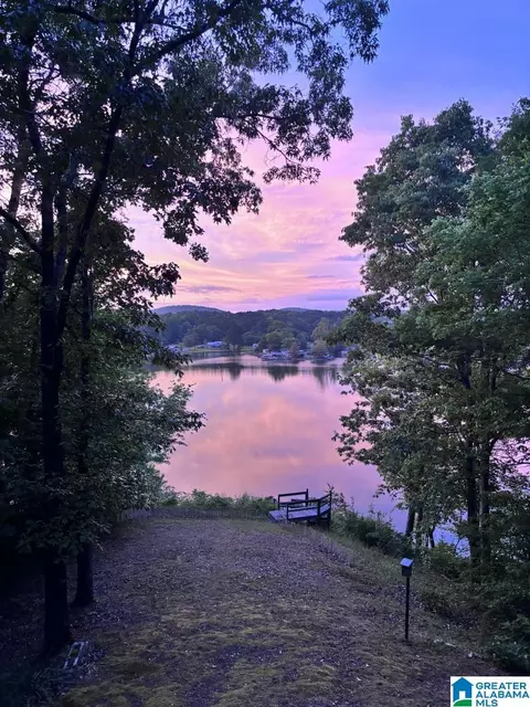 26 Sunset Cv, Ohatchee, AL 36271