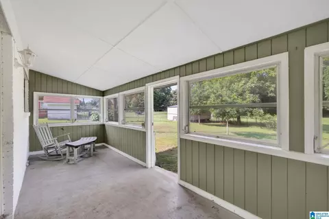 Exterior - 403 Littlejohn Rd, Clanton, AL 35045 photo 3 of 5