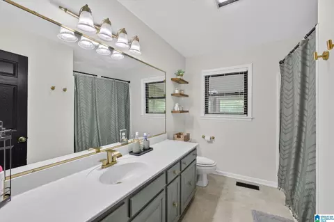 Bath - 403 Littlejohn Rd, Clanton, AL 35045 photo 1 of 1