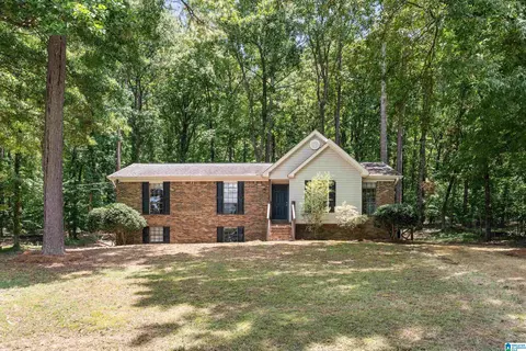 200 Redwood Dr, Maylene, AL 35114
