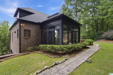 911 Velmont Ln, Birmingham, AL 35226