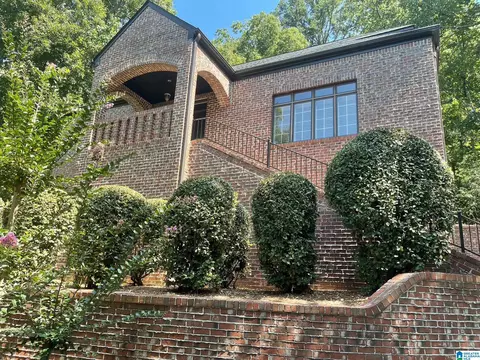 911 Velmont Ln, Birmingham, AL 35226
