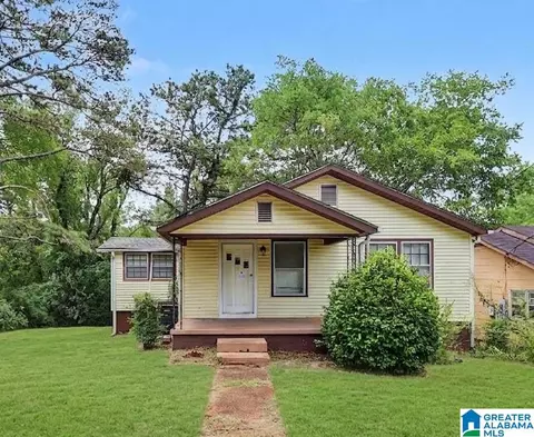 128 Avalon Ave, Hueytown, AL 35023
