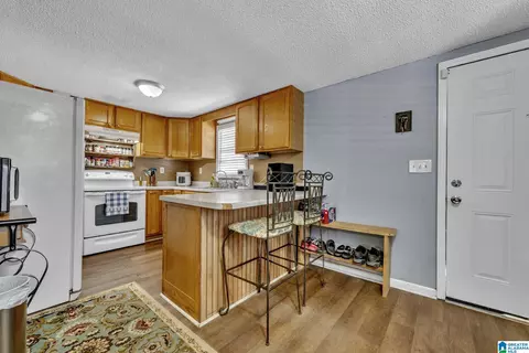 Kitchen - 325 Turtle Dove Rd, Warrior, AL 35180 photo 1 of 4