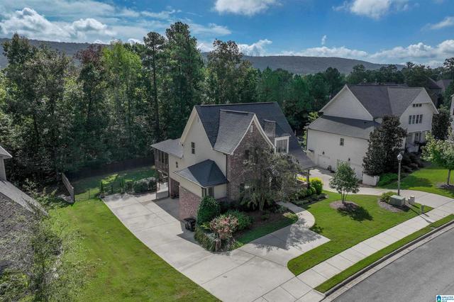 1104 Highland Village Trl, Birmingham, AL 35242