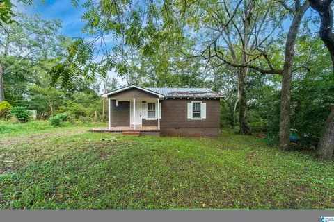 1216 N North Helen Ave, Sylacauga, AL 35150