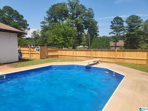 Exterior - 2262 Smokey Rd, Alabaster, AL 35007 photo 11 of 17